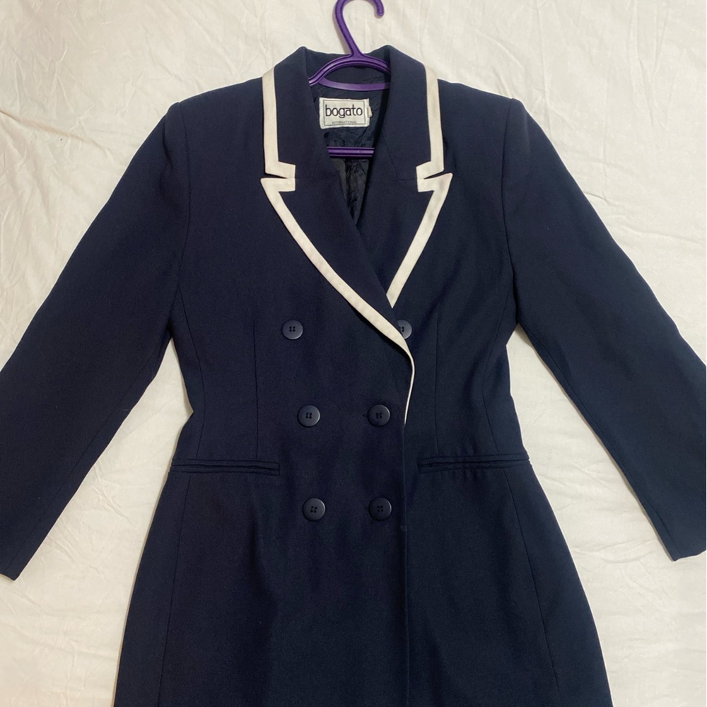 Navy blue blazer size medium/large